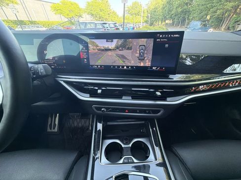 Used 2024 BMW X7 M60i w/ Executive Package AWD/4WD image 24