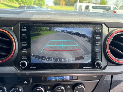 Certified 2023 Toyota Tacoma TRD Off-Road w/ Technology Package AWD/4WD image 23