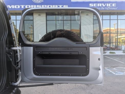 Used 2020 Land Rover Defender 110 X AWD/4WD image 46
