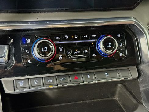 Certified 2025 GMC Sierra 3500 Denali Ultimate AWD/4WD image 18