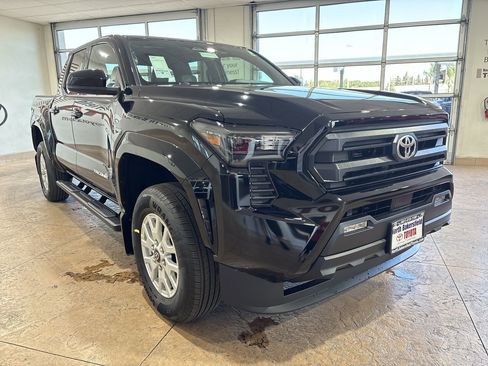 New 2026 Toyota Tacoma SR5 AWD/4WD image 4