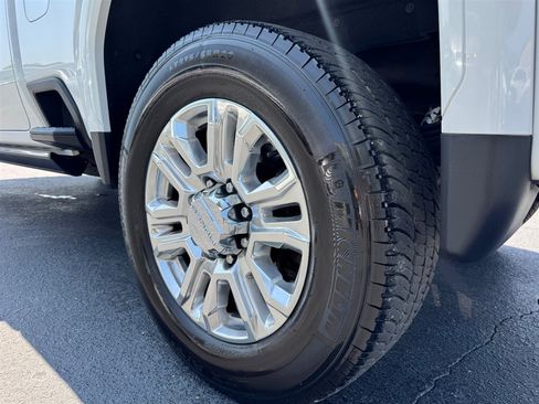 Used 2022 GMC Sierra 2500 Denali w/ Denali Ultimate Package AWD/4WD image 10