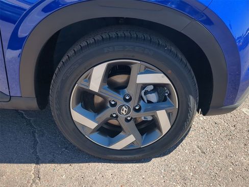 New 2025 Hyundai Venue Limited image 9