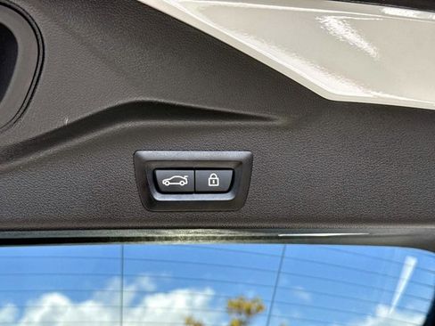 Certified 2022 BMW X5 xDrive45e w/ Luxury Seating Package image 12