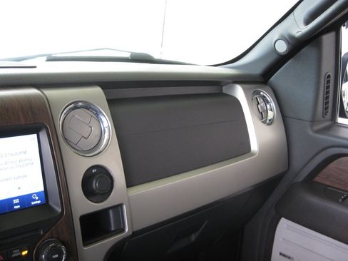 Used 2013 Ford F150 Lariat w/ Luxury Equipment Group AWD/4WD image 22
