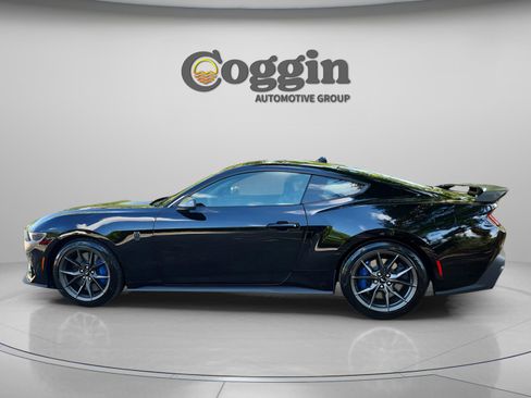 New 2025 Ford Mustang Dark Horse image 3