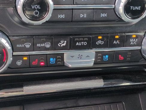 Certified 2024 Ford F150 Platinum image 30