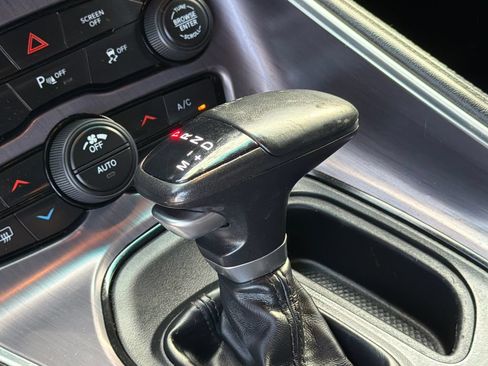 Used 2018 Dodge Challenger R/T w/ Performance Handling Group RWD image 25