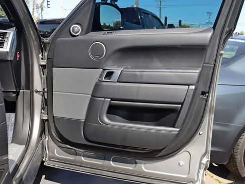 Used 2017 Land Rover Range Rover Sport HSE Dynamic image 40