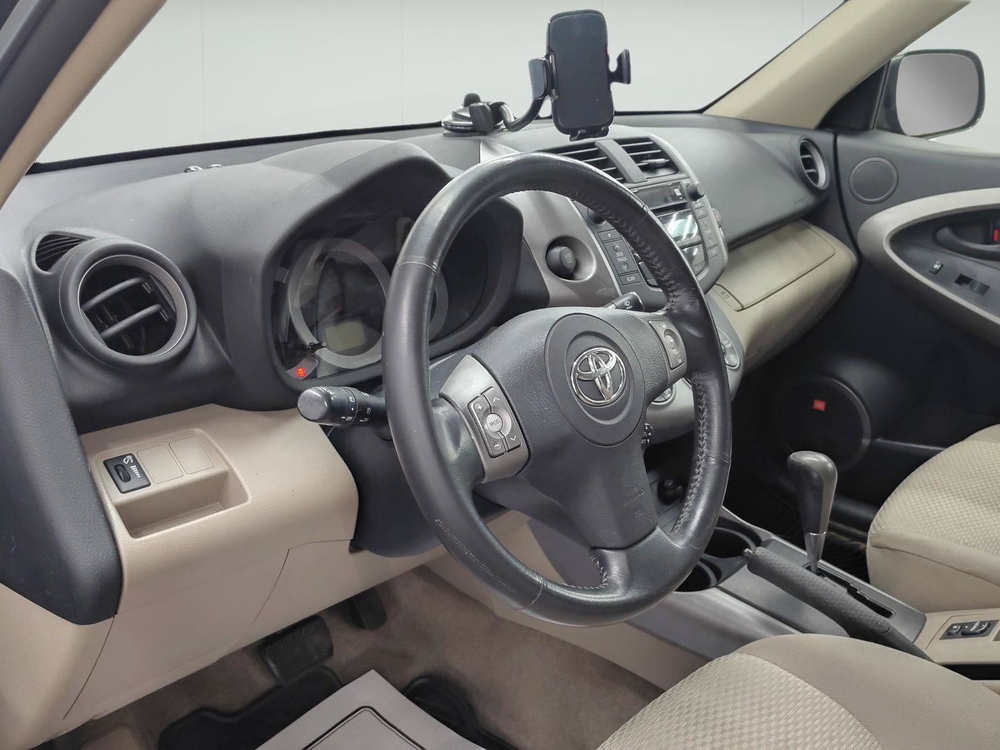 Used 2007 Toyota RAV4 Limited FWD image 5
