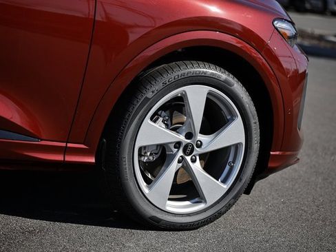 New 2025 Audi Q5 Prestige image 5