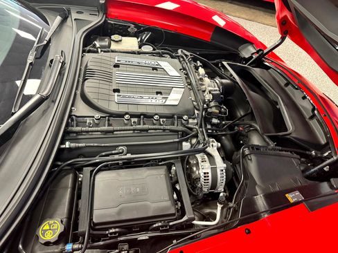 Used 2016 Chevrolet Corvette Z06 w/ 3LZ Preferred Equipment Group image 21