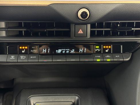 Used 2023 Toyota Crown XLE image 26