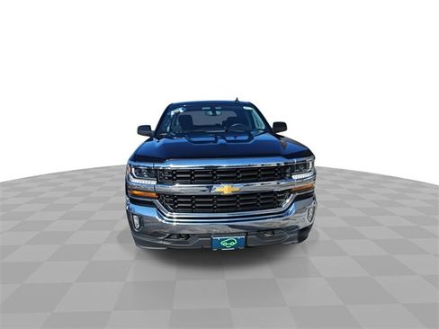 Used 2018 Chevrolet Silverado 1500 LT w/ All Star Edition image 3