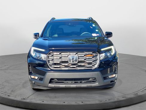 Certified 2024 Honda Passport TrailSport image 2