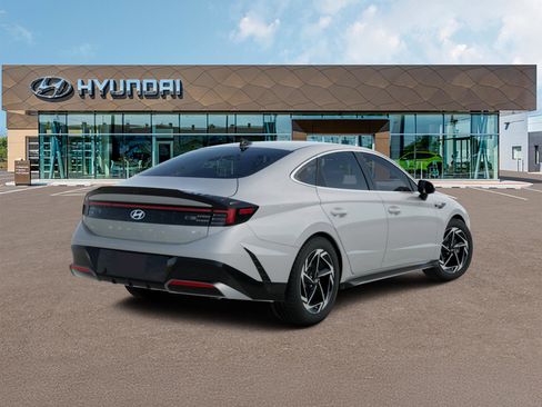 New 2026 Hyundai Sonata SEL image 5