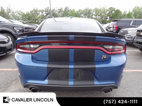 Used 2020 Dodge Charger Scat Pack w/ Navigation & Travel Group RWD image 3