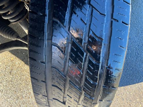 Used 2021 Ford F150 Platinum w/ FX4 Off-Road Package image 42