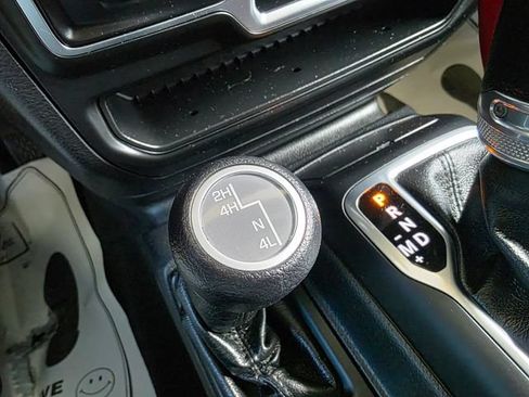 Used 2020 Jeep Wrangler Unlimited Sport AWD/4WD image 27