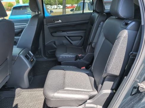 Used 2021 Volkswagen Atlas SE w/ Panoramic Sunroof Package AWD/4WD image 25