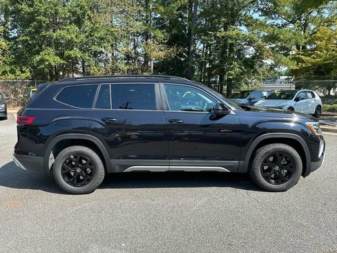 New 2026 Volkswagen Atlas Peak Edition AWD/4WD image 9