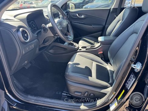 Used 2022 Hyundai Kona Limited FWD image 12