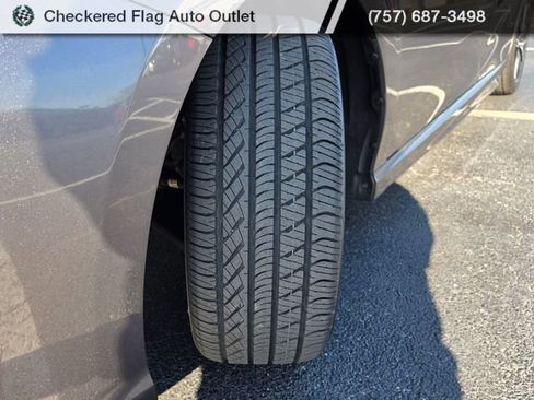 Used 2023 Toyota Camry SE w/ Cold Weather Package image 16