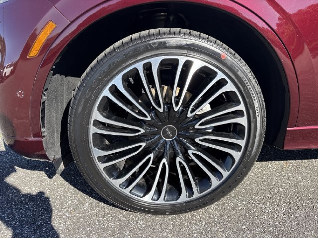 Used 2022 Lincoln Aviator Black Label w/ Dynamic Handling Package AWD/4WD image 11
