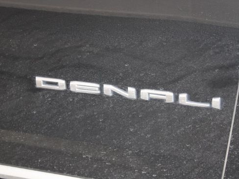 Used 2024 GMC Yukon XL Denali w/ Max Trailering Package RWD image 13
