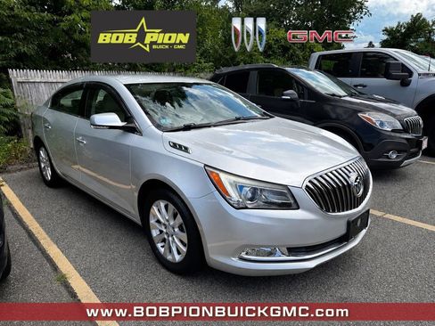 Used 2015 Buick LaCrosse Leather FWD image 2