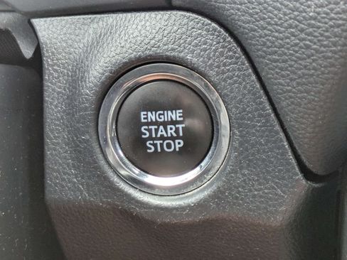 Used 2024 Toyota RAV4 XLE FWD image 27