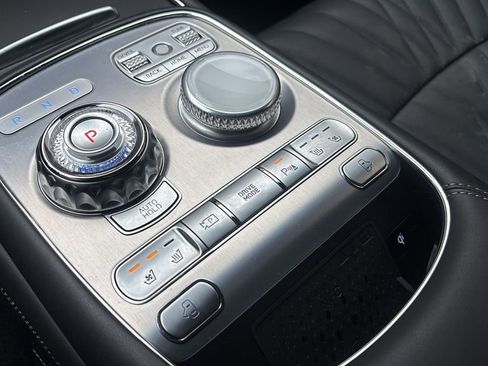 Used 2024 Genesis G90 3.5T AWD/4WD image 20
