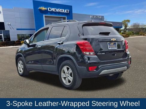 Used 2019 Chevrolet Trax LT w/ LT Convenience Package AWD/4WD image 24