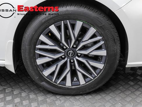 Used 2024 Nissan Altima 2.5 SV w/ SV Premium Package AWD/4WD image 30