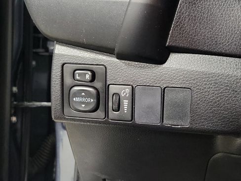 Used 2019 Toyota Corolla LE image 21