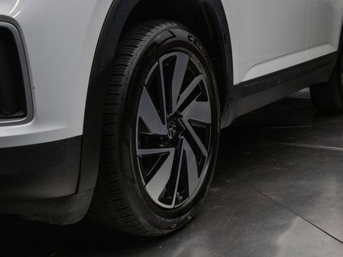 Used 2024 Volkswagen Atlas SE image 7