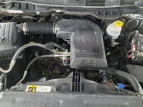 Used 2022 RAM 1500 Classic SLT w/ Electronics Group image 30