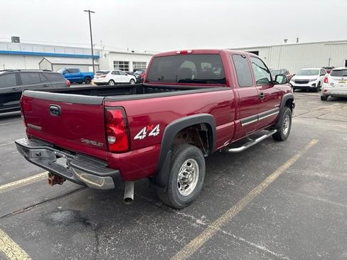 Used 2004 Chevrolet Silverado 2500 LS w/ Snow Plow Prep Package AWD/4WD image 3