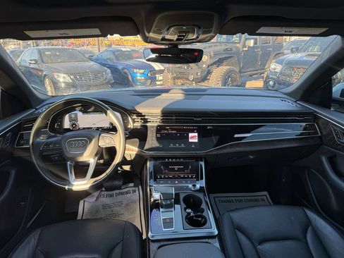 Used 2021 Audi Q8 Premium Plus image 21