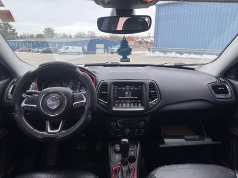 Used 2018 Jeep Compass Trailhawk w/ Leather Interior Group image 3