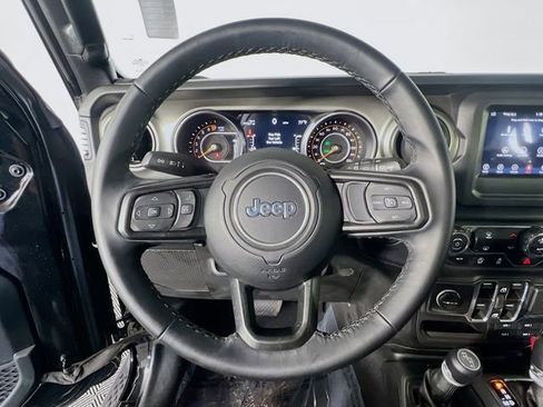 Used 2021 Jeep Wrangler Unlimited Sport image 16