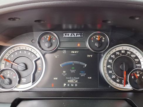 Used 2019 RAM 1500 Classic SLT w/ Luxury Group AWD/4WD image 21