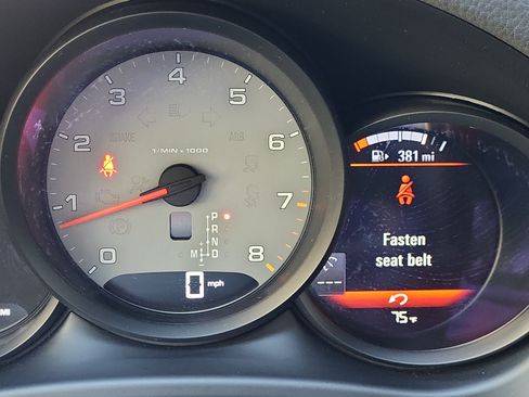 Certified 2019 Porsche Macan S AWD/4WD image 33
