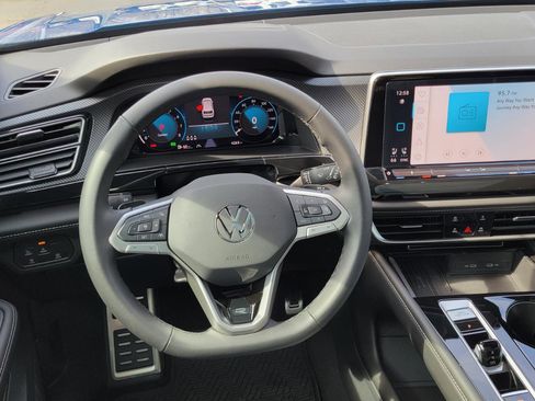 Certified 2025 Volkswagen Atlas Cross Sport SEL Premium R-Line image 23