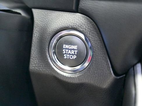 Used 2025 Toyota RAV4 XLE Premium image 32