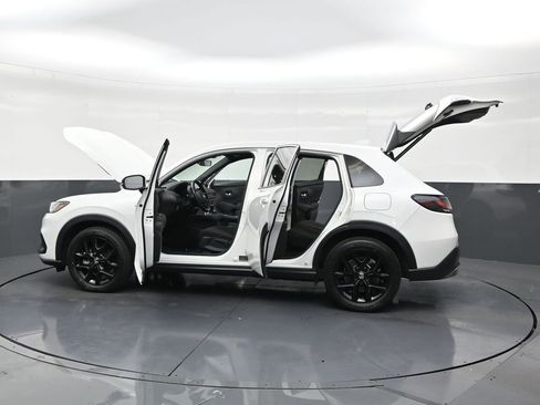 Used 2023 Honda HR-V Sport image 30