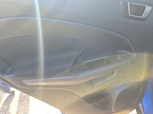 Used 2021 Ford EcoSport SE w/ SE Convenience Package image 24