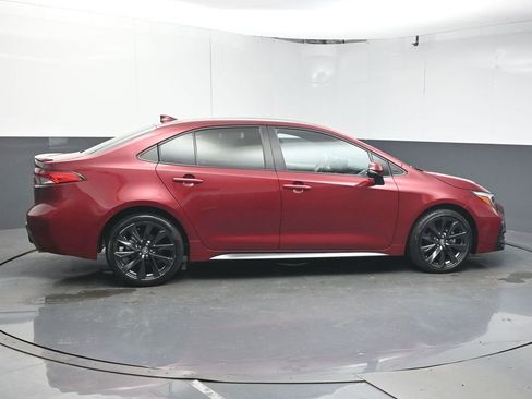 Used 2024 Toyota Corolla SE image 8