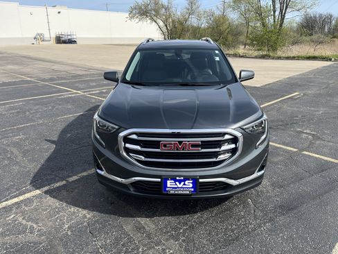 Used 2019 GMC Terrain SLT w/ Preferred Package AWD/4WD image 2