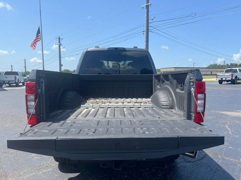 Used 2022 Ford F250 XLT w/ XLT Premium Package AWD/4WD image 4